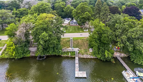 5325 W Bald Eagle BLVD, White Bear Lake, MN 55110