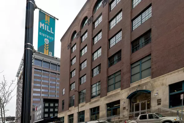 Minneapolis, MN 55415,250 Park AVE #304