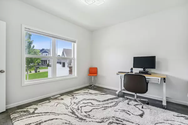 Eden Prairie, MN 55347,18338 Dove CT