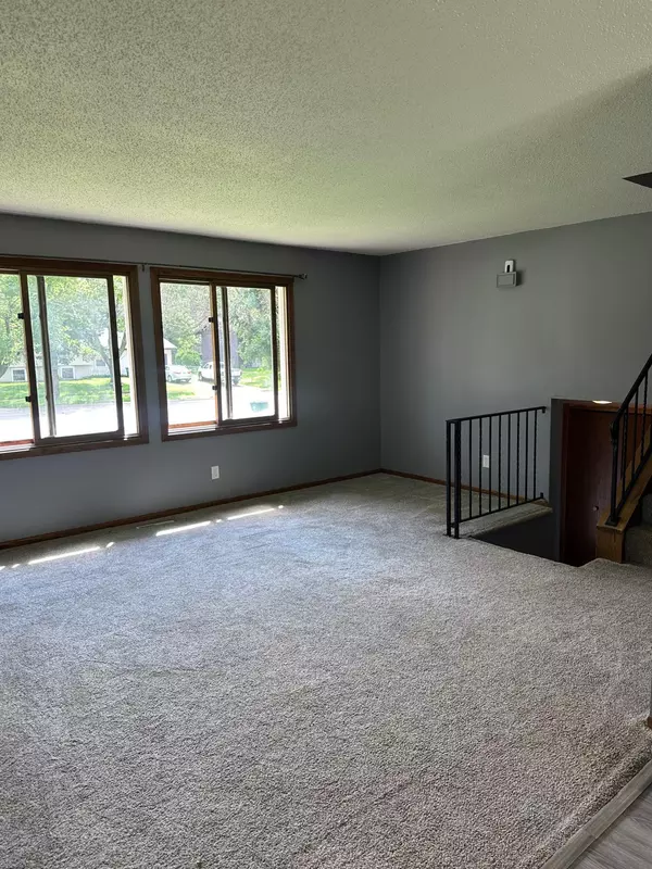 Coon Rapids, MN 55448,545 Egret BLVD NW