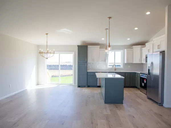 Horace, ND 58047,522 Lionheart DR