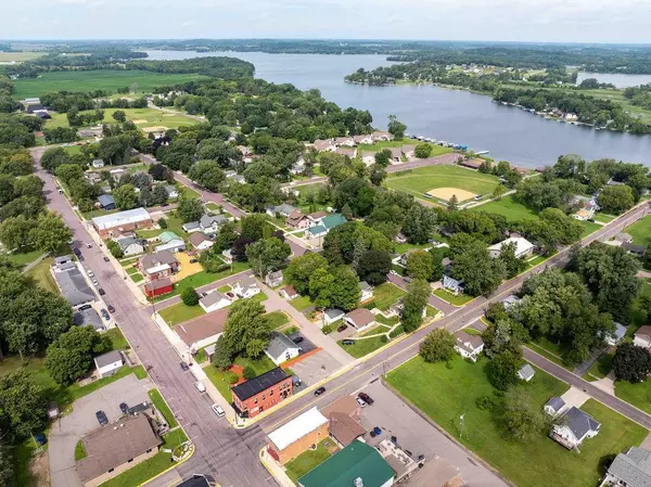Elysian, MN 56028,105 Park AVE NW