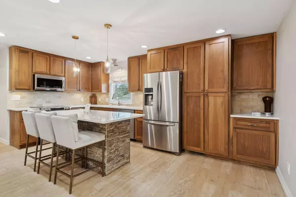 Edina, MN 55436,5020 Windsor AVE