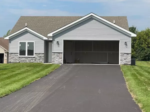390 Mill ST, Osceola, WI 54020