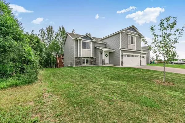 22996 27th AVE, Saint Augusta, MN 56301