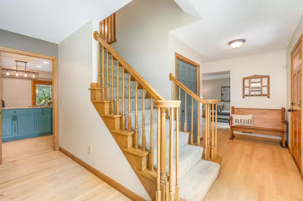 Woodbury, MN 55125,8042 Galway RD