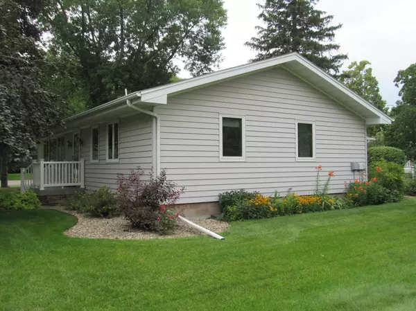 Fulda, MN 56131,204 7th ST NE