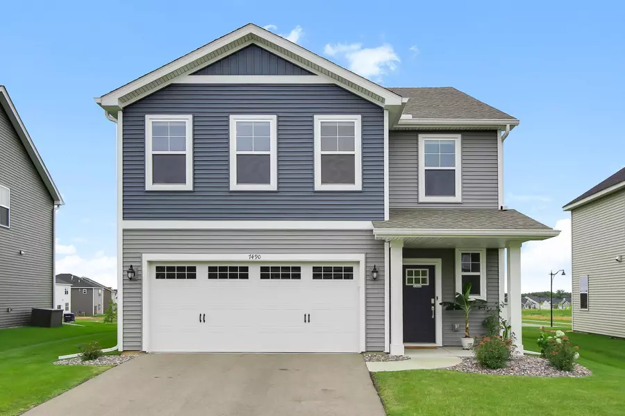7490 Upper 38th ST N, Oakdale, MN 55128