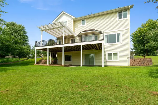 Brooklyn Park, MN 55443,10608 Toledo DR N