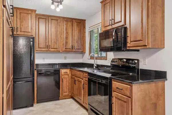 Cottage Grove, MN 55016,7457 Jeffery LN S