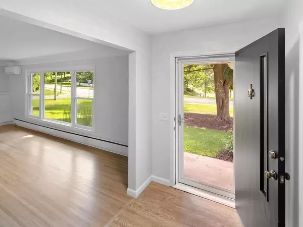 Minnetonka, MN 55345,4820 Williston RD