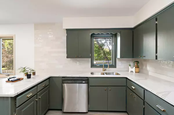 New Hope, MN 55428,8930 47th AVE N