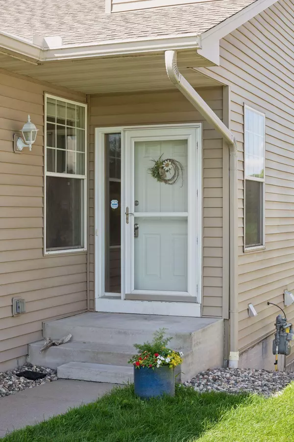 Maplewood, MN 55109,2065 Woodlynn AVE