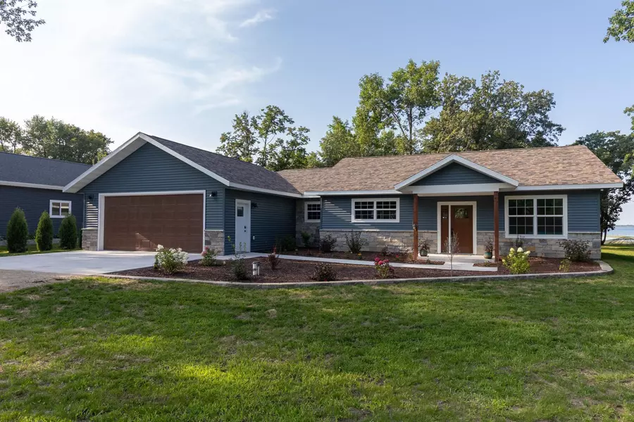 45343 Pioneer DR, Ottertail, MN 56571
