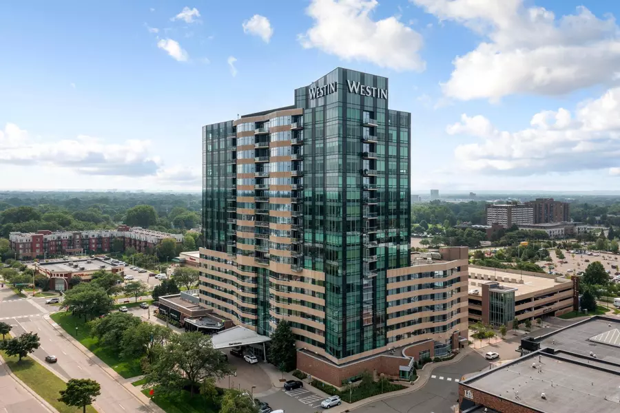 3209 Galleria #1008, Edina, MN 55435