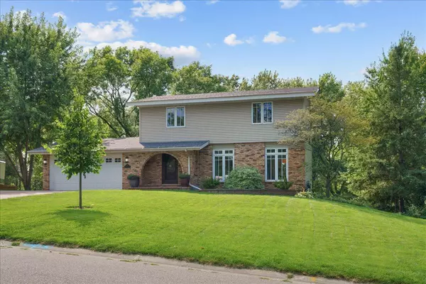 Plymouth, MN 55441,815 Pineview LN N