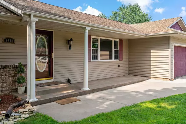 8361 77th Street CT S, Cottage Grove, MN 55016
