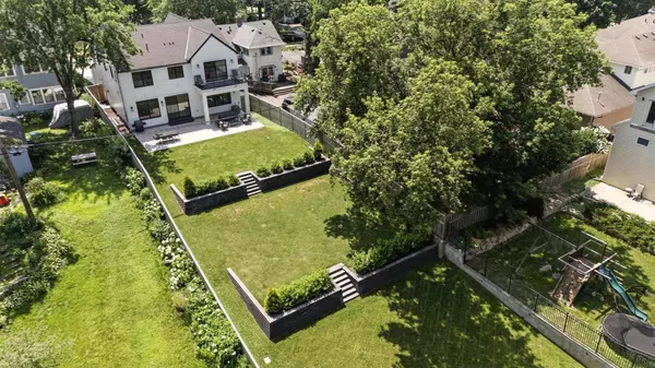Edina, MN 55424,4006 Sunnyside RD