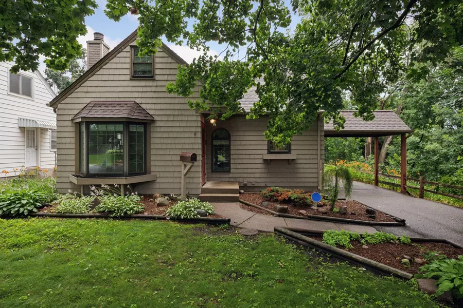 4019 Natchez AVE, Edina, MN 55416