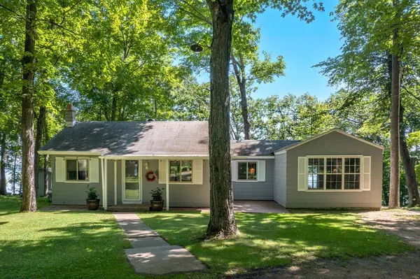 8666 Interlachen RD, Lake Shore, MN 56468