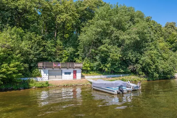 Lake Shore, MN 56468,8666 Interlachen RD