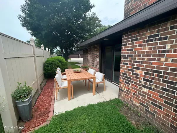 Willmar, MN 56201,3011 1st AVE NW