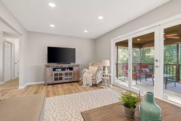 Corcoran, MN 55374,20475 County Road 30