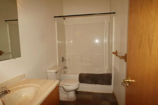 Anoka, MN 55303,401 W Main ST