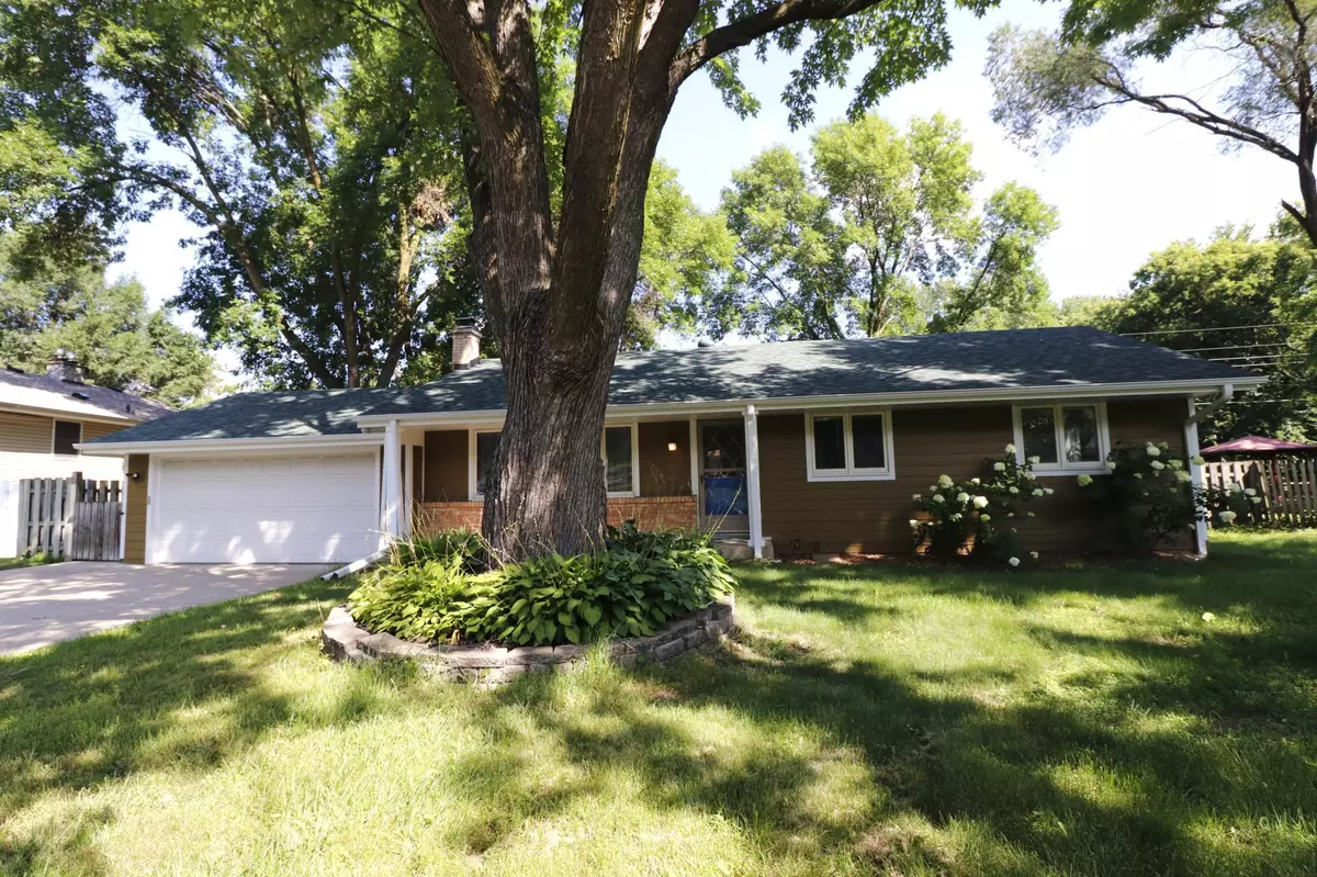 Burnsville, MN 55337,1108 Leisure LN