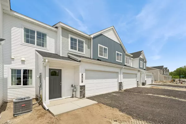 2113 Birch LN, Montrose, MN 55363