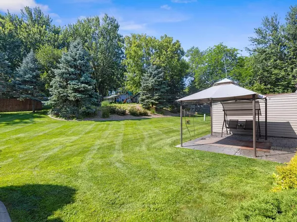 Howard Lake, MN 55349,220 Orchard CT