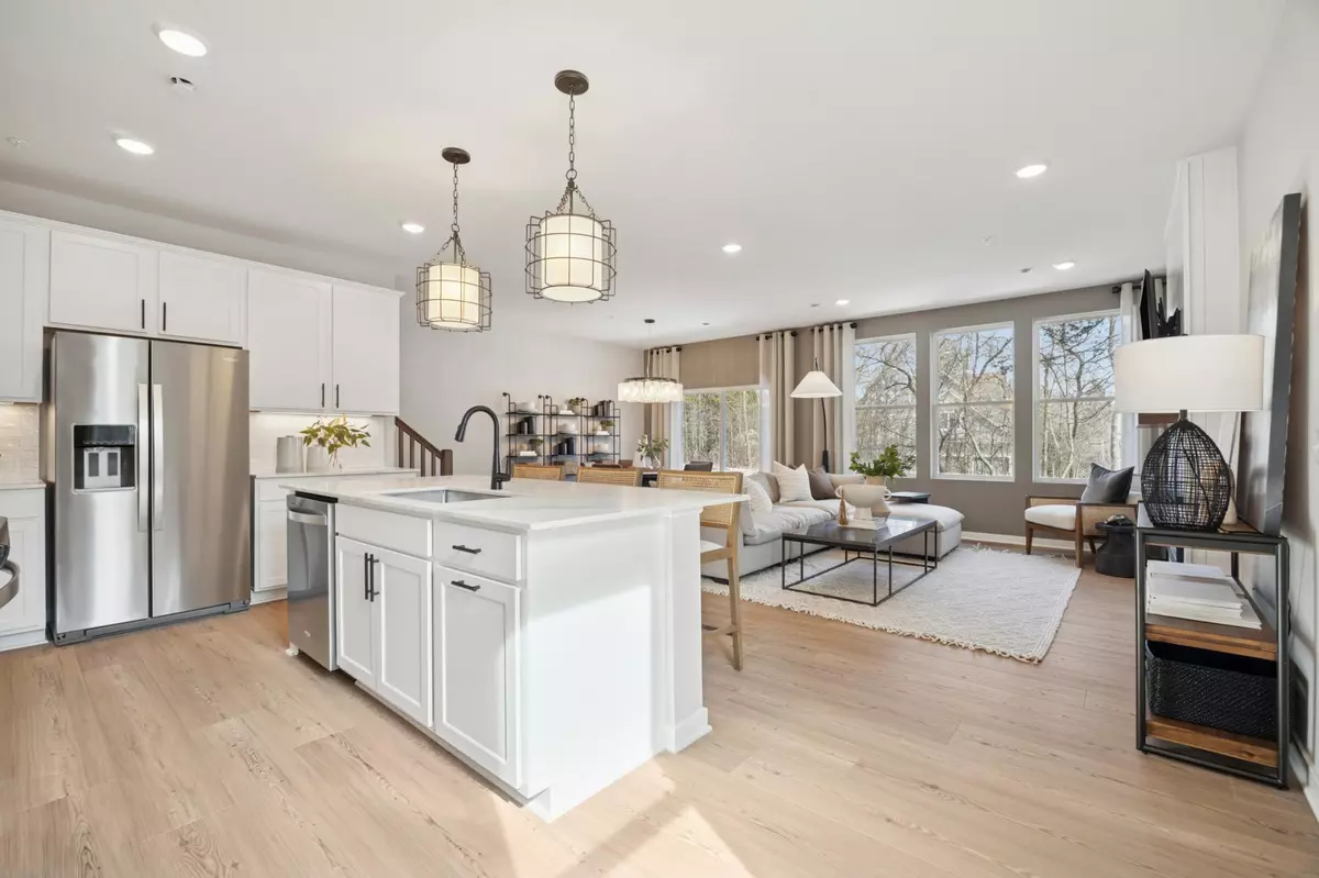 Lakeville, MN 55044,17940 Genoa DR