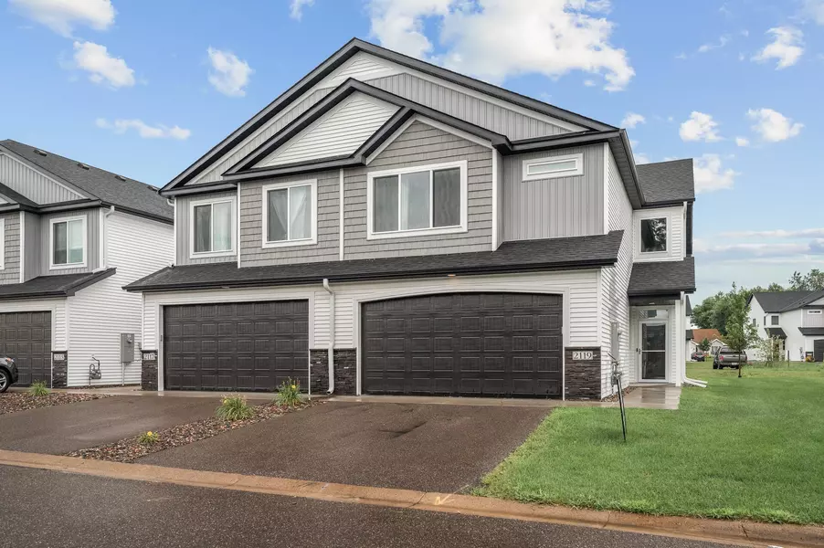 2117 Cleveland LN S, Cambridge, MN 55008