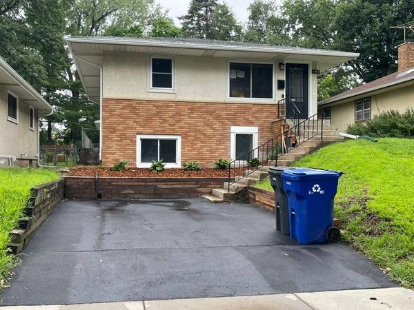 1403 Galtier ST, Saint Paul, MN 55117