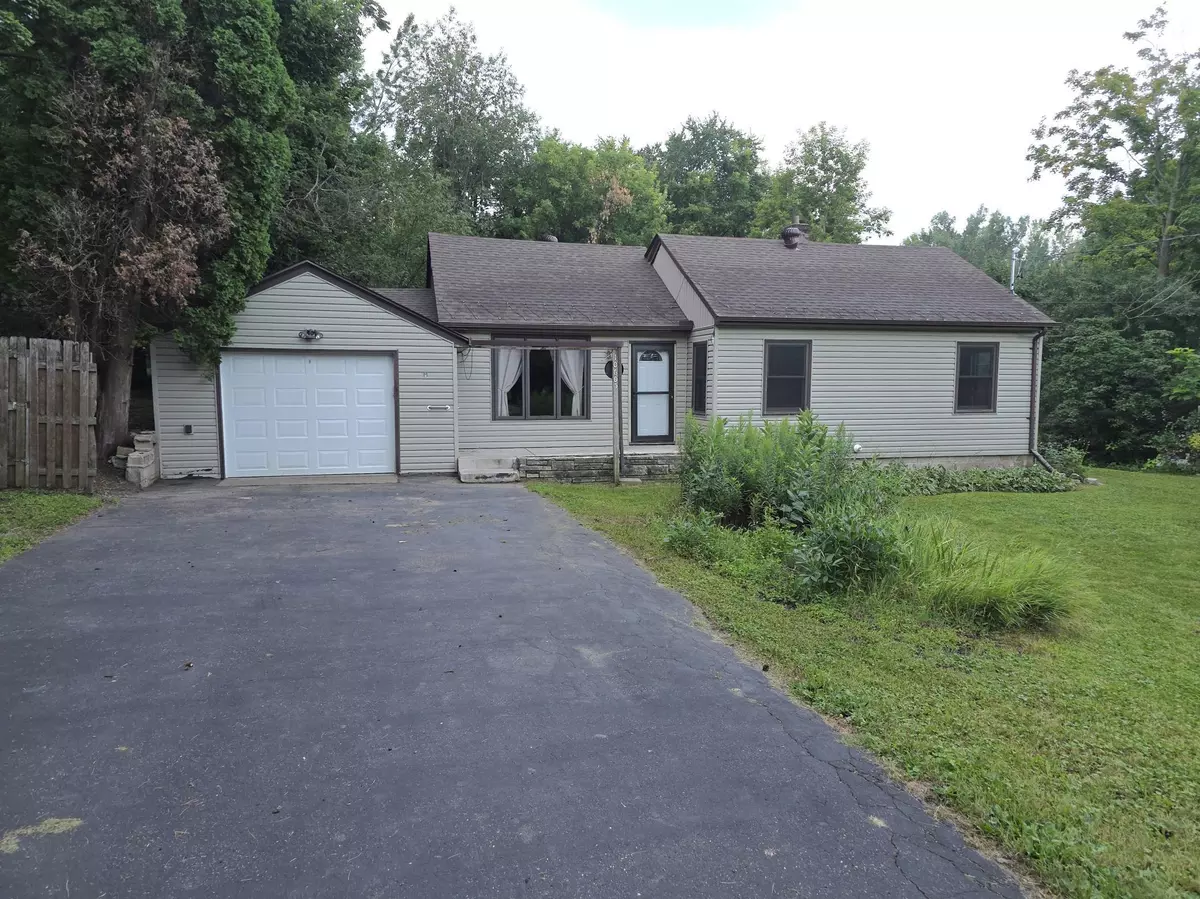 Minnetonka, MN 55305,10605 Crestridge DR