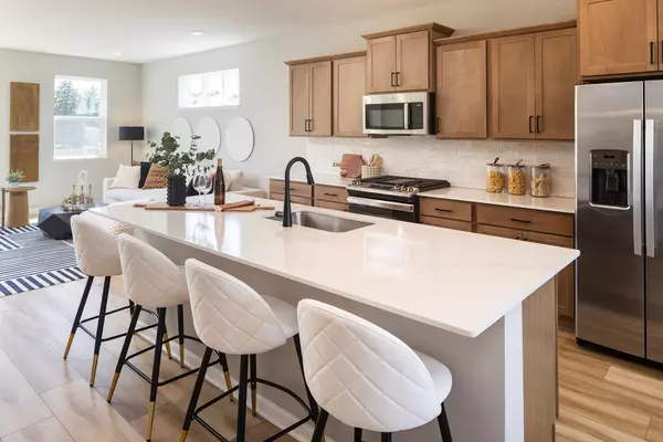 1531 Traverse LN, West Saint Paul, MN 55118