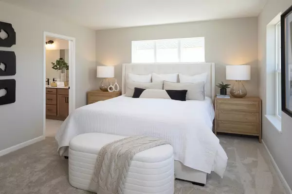 West Saint Paul, MN 55118,1531 Traverse LN