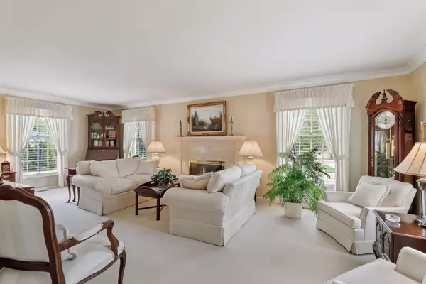 Woodbury, MN 55125,8160 Emerald LN