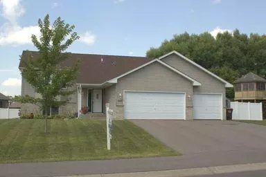 313 Arnica DR, Watertown, MN 55388
