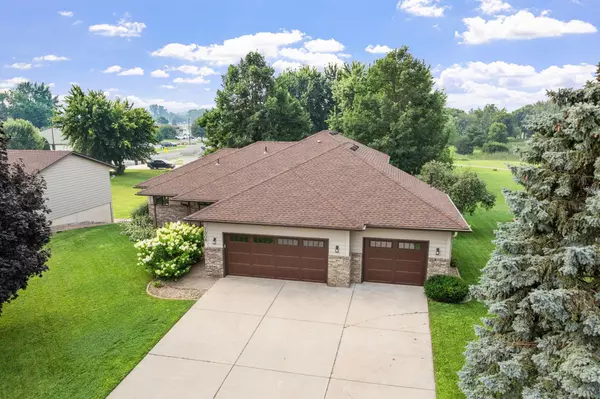 1008 3rd ST NE, New Prague, MN 56071