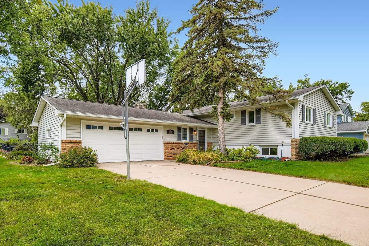 Plymouth, MN 55441,10105 39th AVE N
