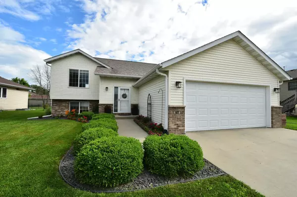 Kasson, MN 55944,907 3rd ST SE