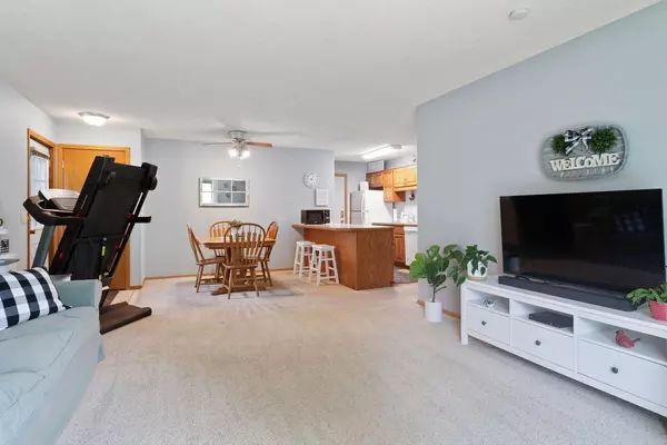 Champlin, MN 55316,11189 Edgewood CIR N