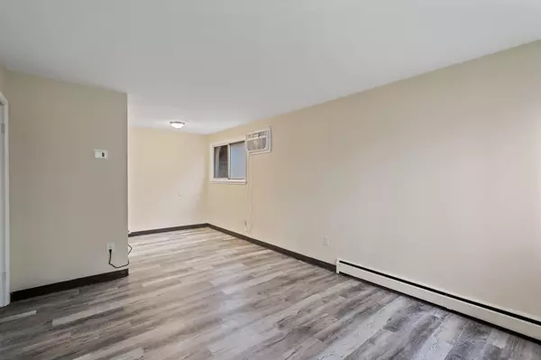 Minneapolis, MN 55406,2818 E 31st ST