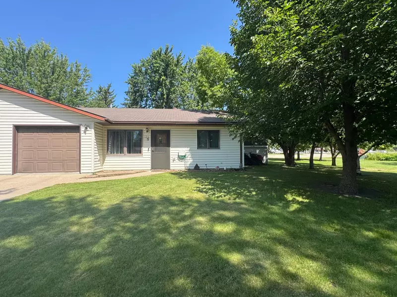 126 Belleville CT, Thief River Falls, MN 56701