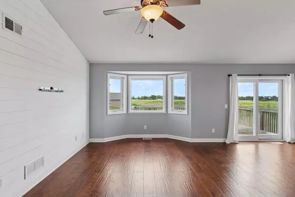 Clear Lake, MN 55319,7602 Church ST