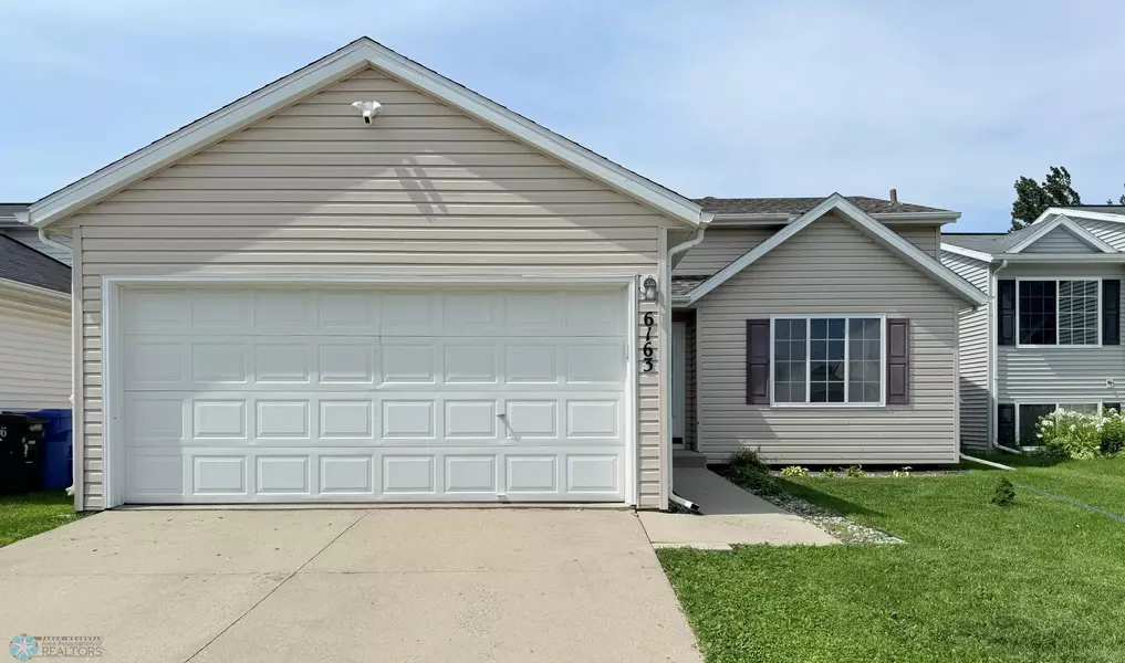 6163 23rd ST S, Fargo, ND 58104