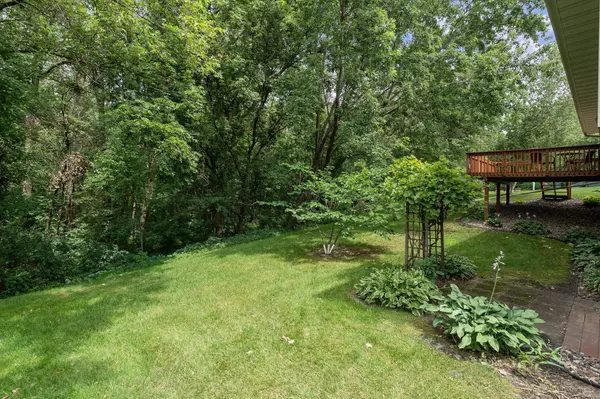 Owatonna, MN 55060,146 19th ST NE