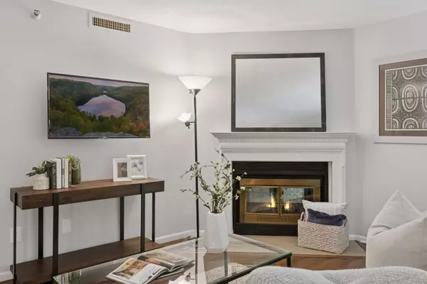 Minnetonka, MN 55345,14601 Atrium WAY #325