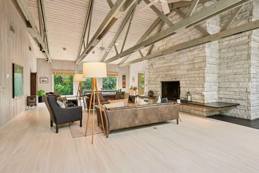 3325 W 34 1/2 ST, Minneapolis, MN 55416